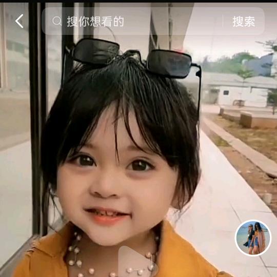 小盆友在印尼