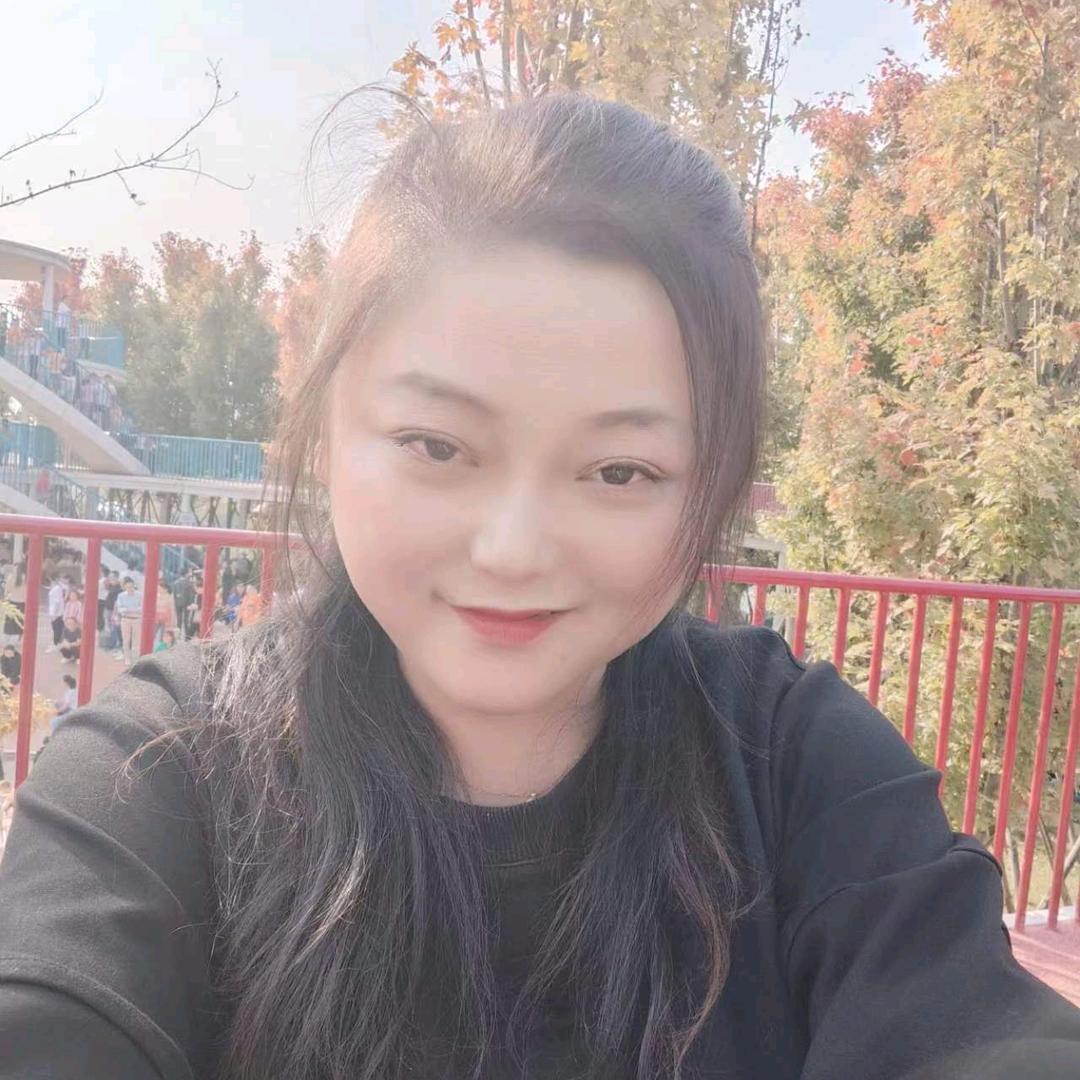 塔吊指挥罗妹妹