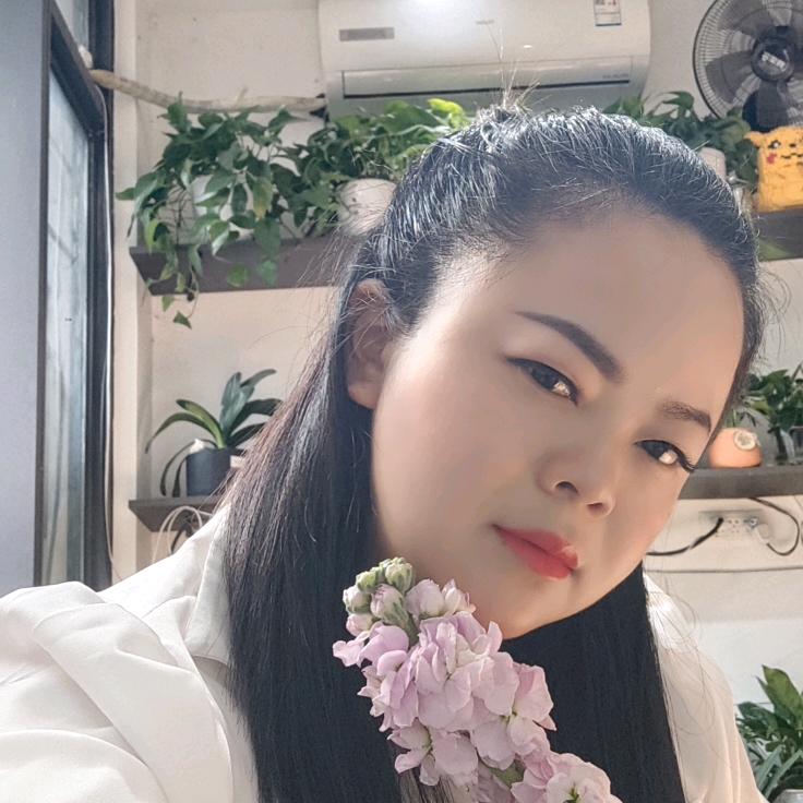 香香花艺符江店。