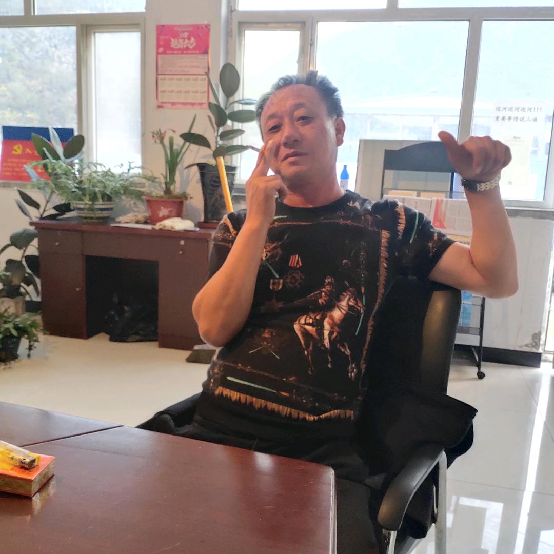 王满倒酒用户902171771539