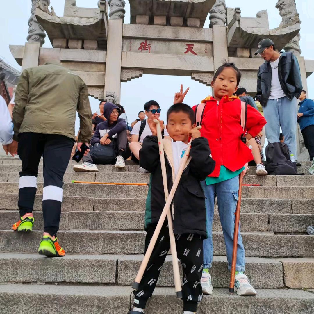 吃肉不吧唧嘴