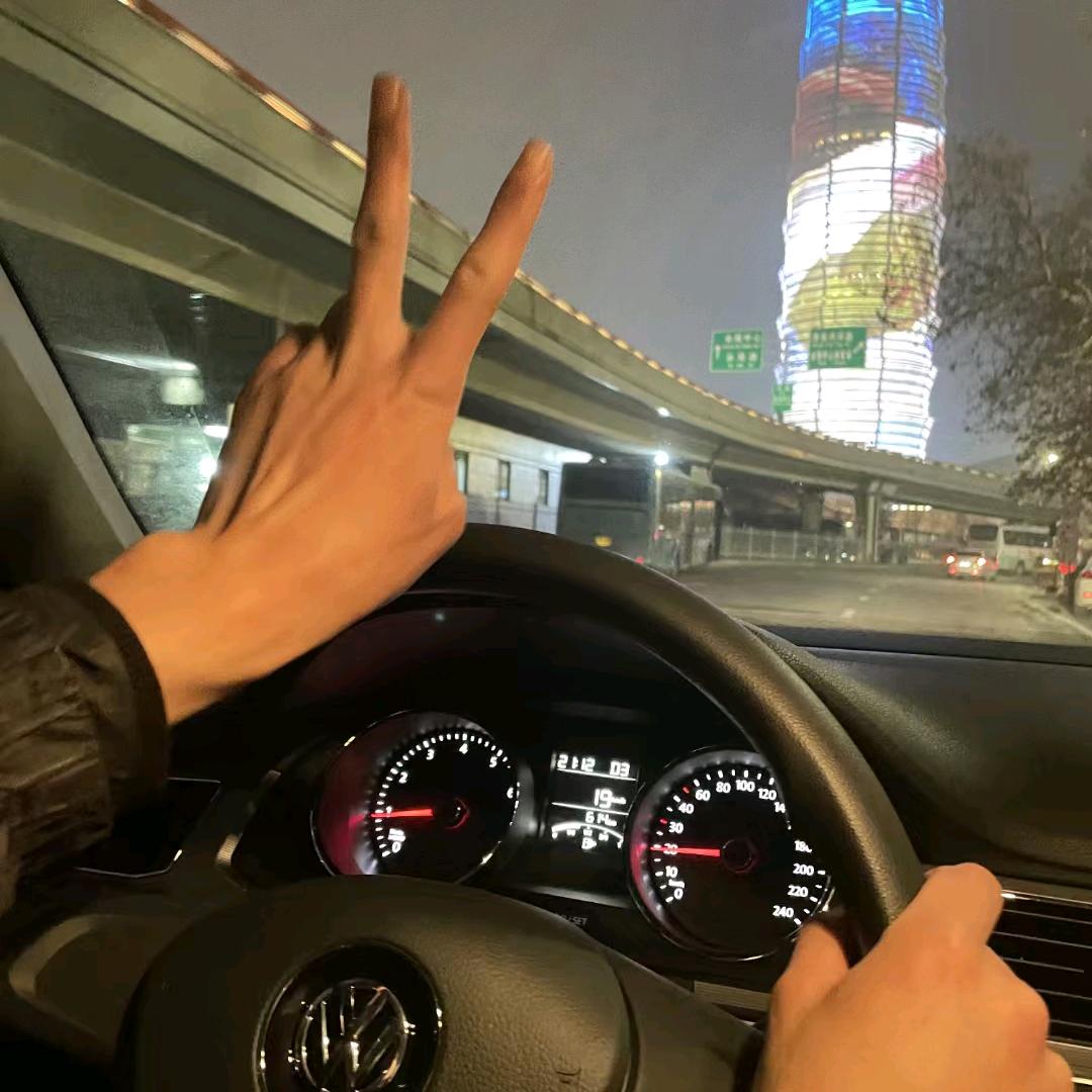 一叶知秋*^_^*