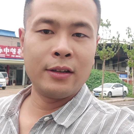 卖烧烤的90后李闯