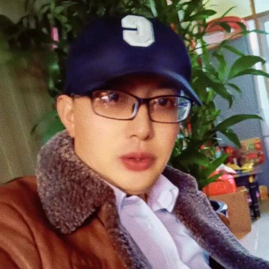 光头大叔