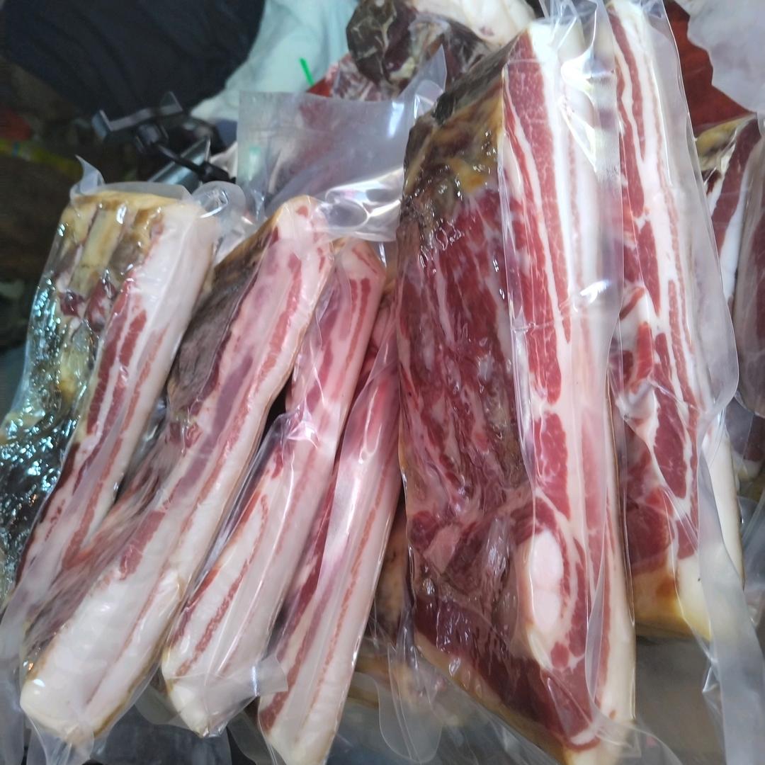 宣威万峰低盐火腿店