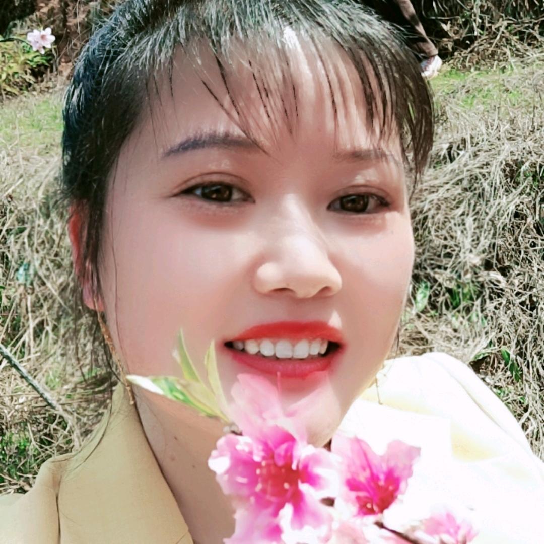 白玫瑰。。。。胖妞