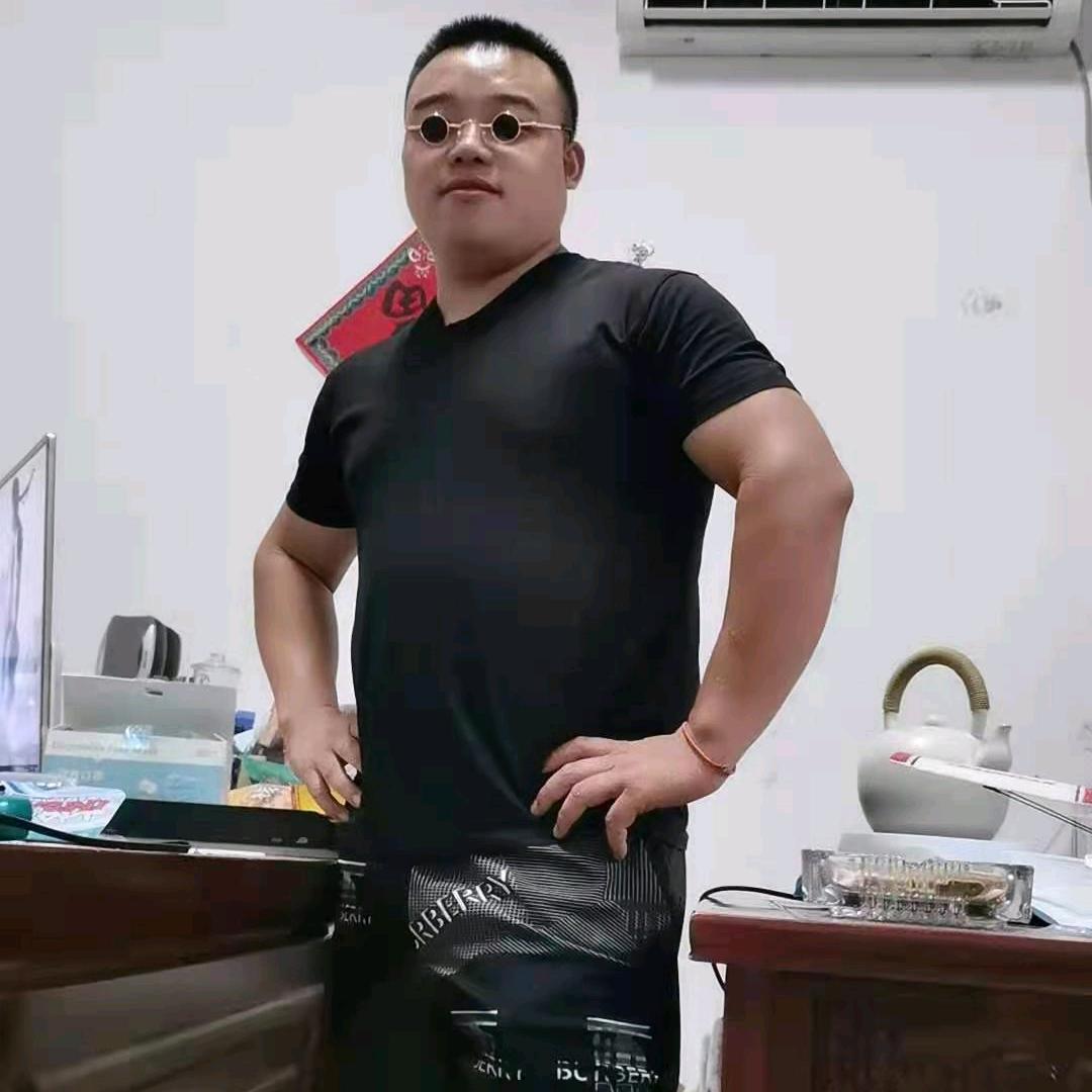小龙哥的日常生活