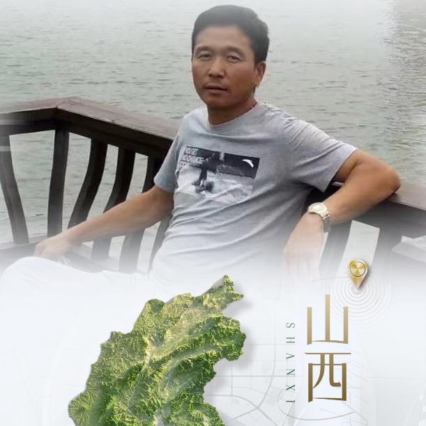 带着两个儿子的爸爸