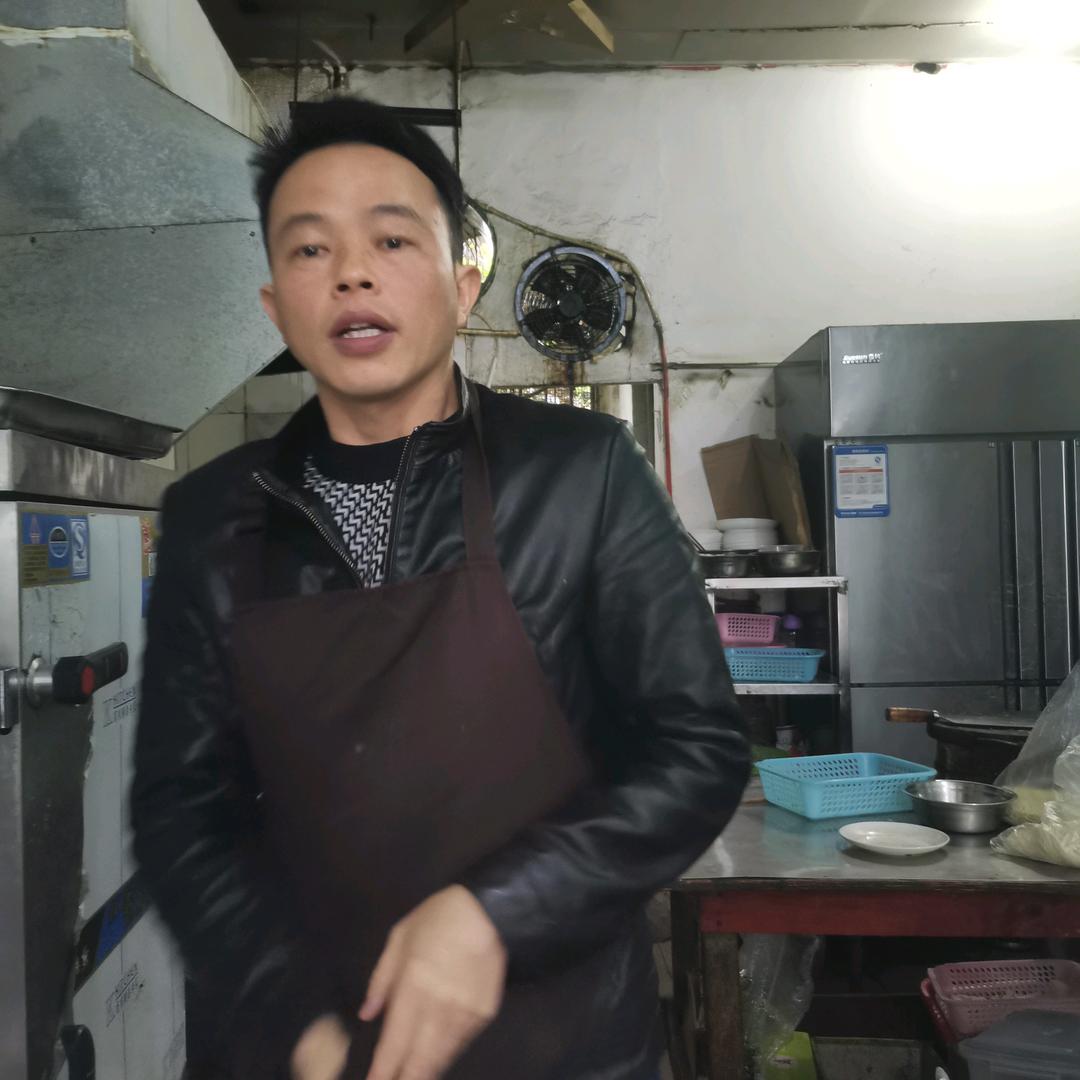 西安市长安区辉俊煌臊子面店