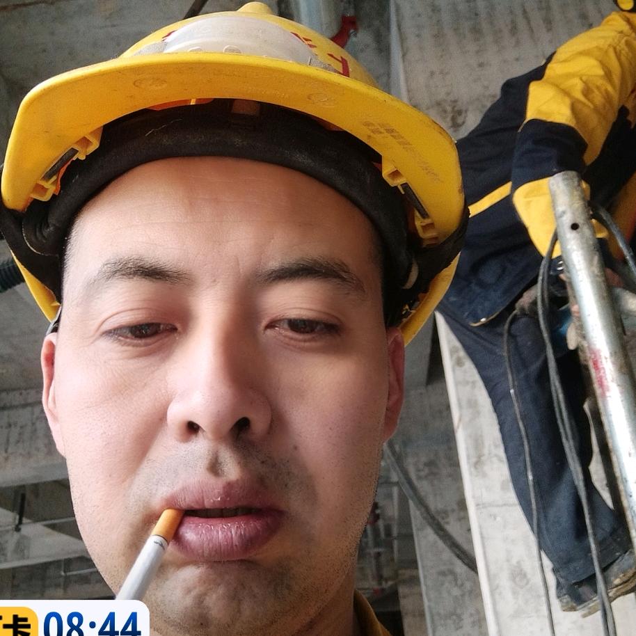 温伟