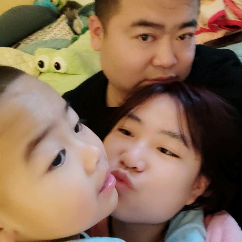 有俩娃🥳土豆哥和优米妹