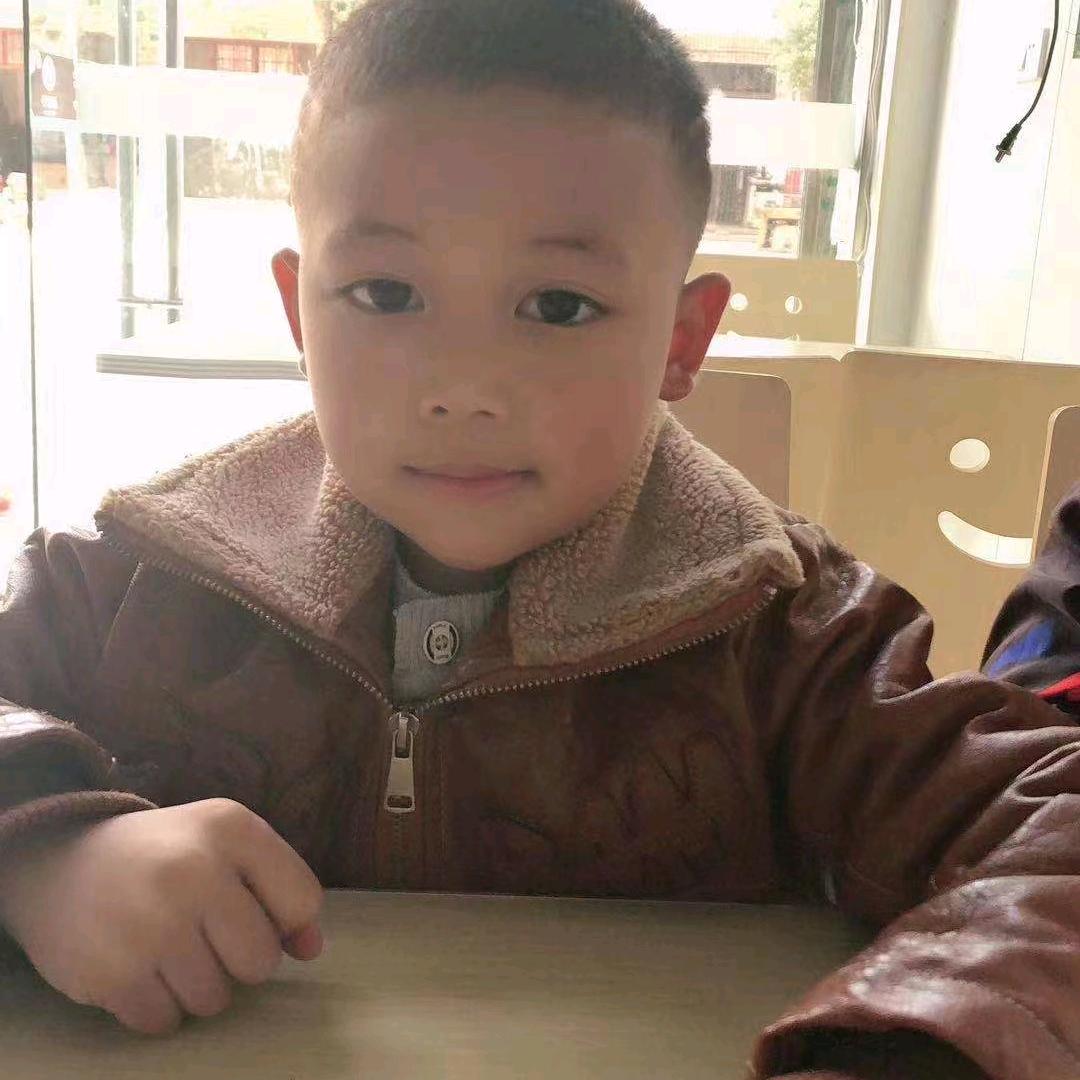 幸福的铠罗