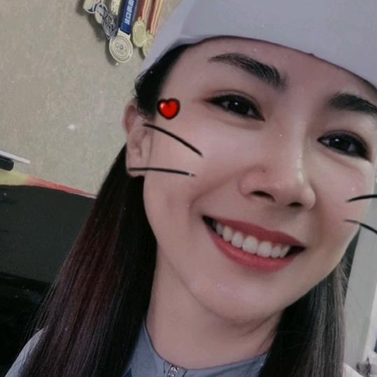 是自己呀