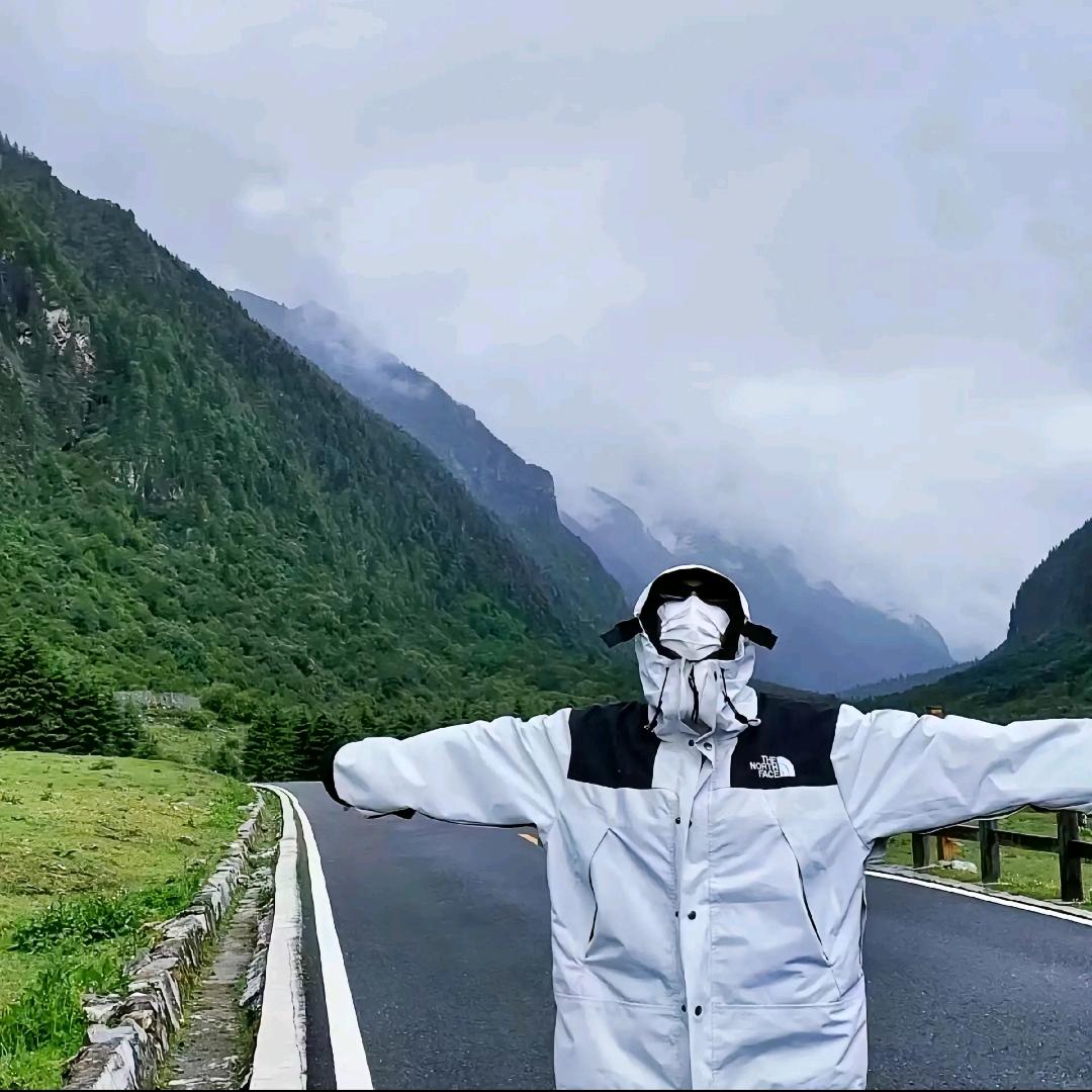 比你更冷漠的男孩