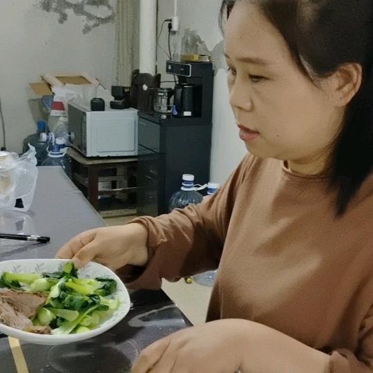 瓦窑古灵精怪童装折扣店