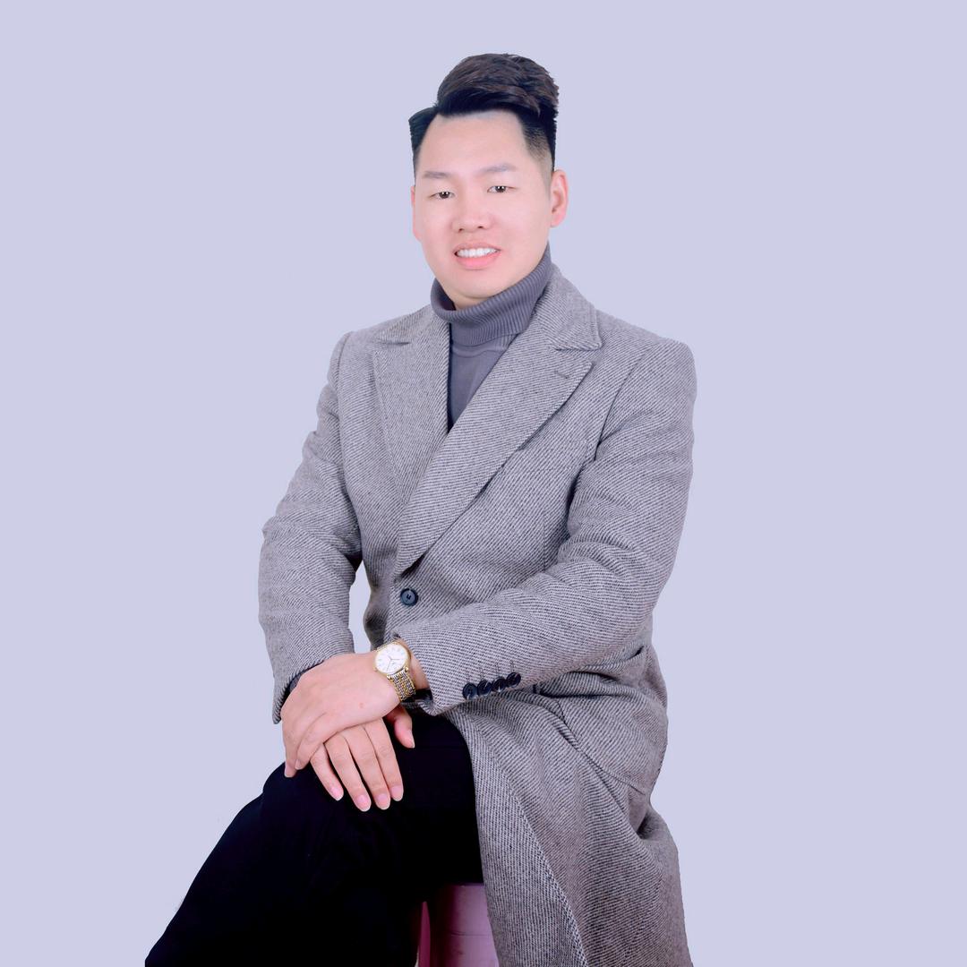 武汉小何房产
