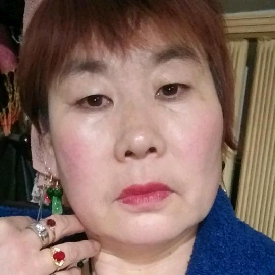 五十五岁的远嫁女人单杰愉乐一下