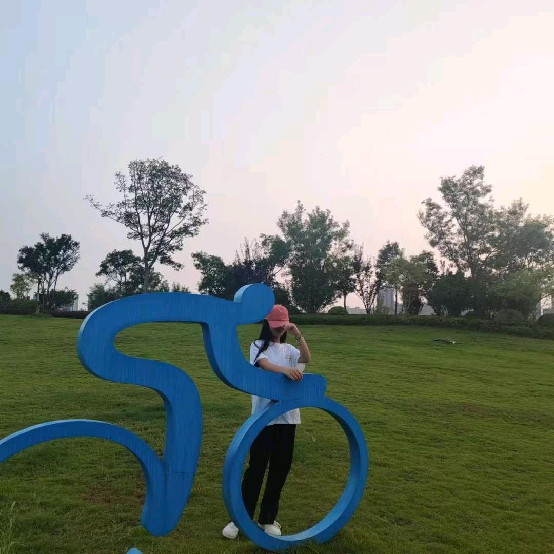 不及陪你嗨翻天