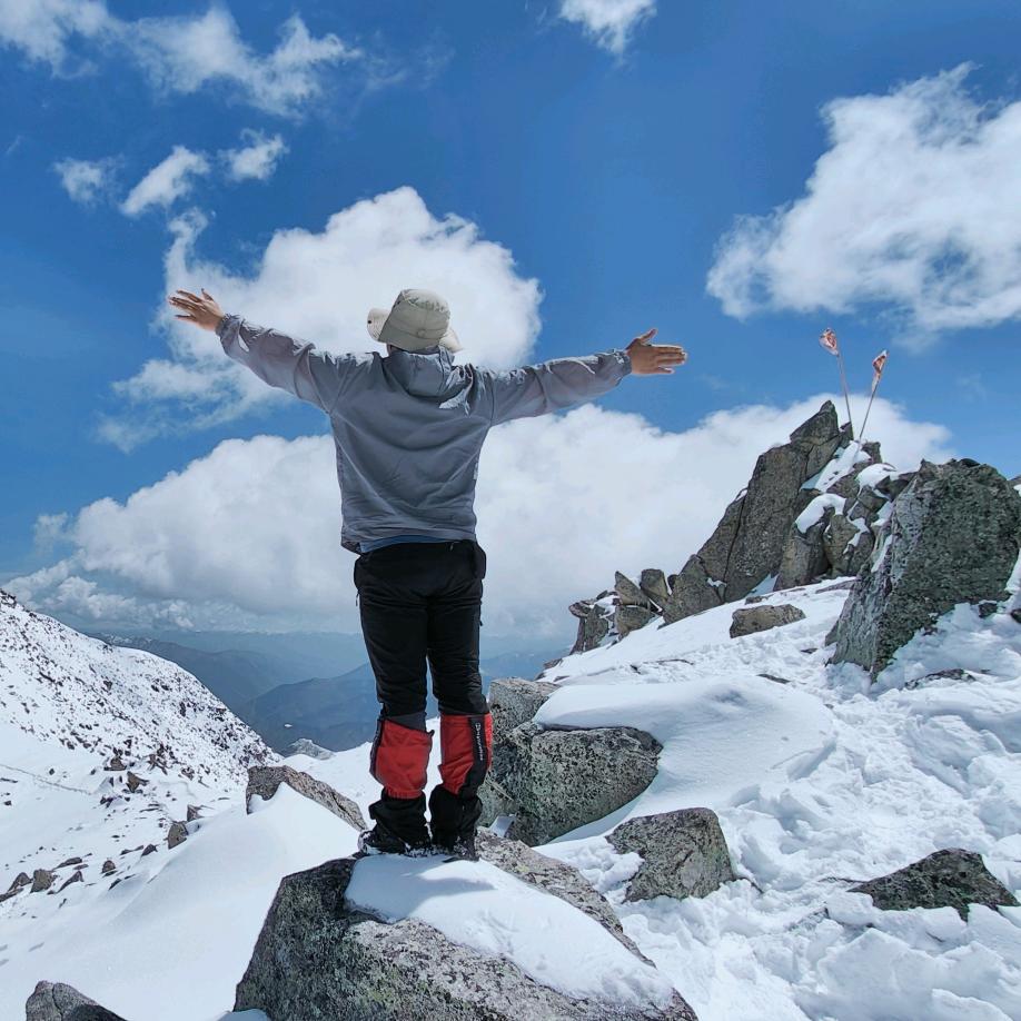 旅徒户外→东娃子（户外牛马版）