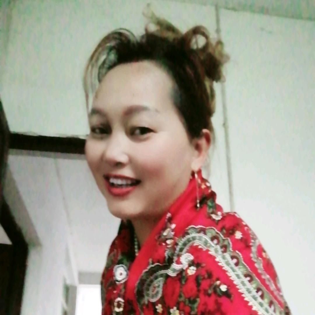 胡群