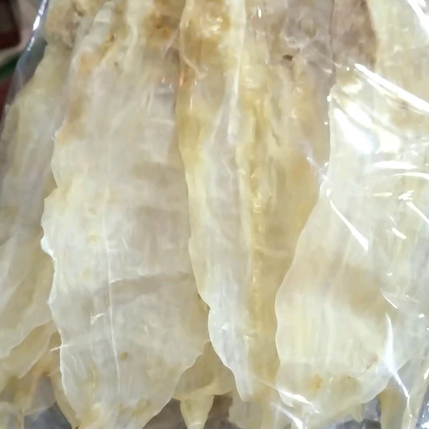 遥看洪湖水真美