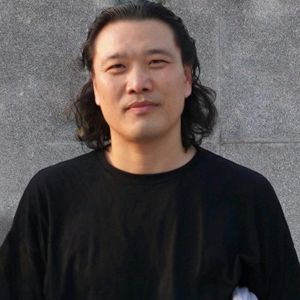 出鲁入湘萧偉