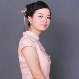 小玉玉🎤晚上8点30分首播