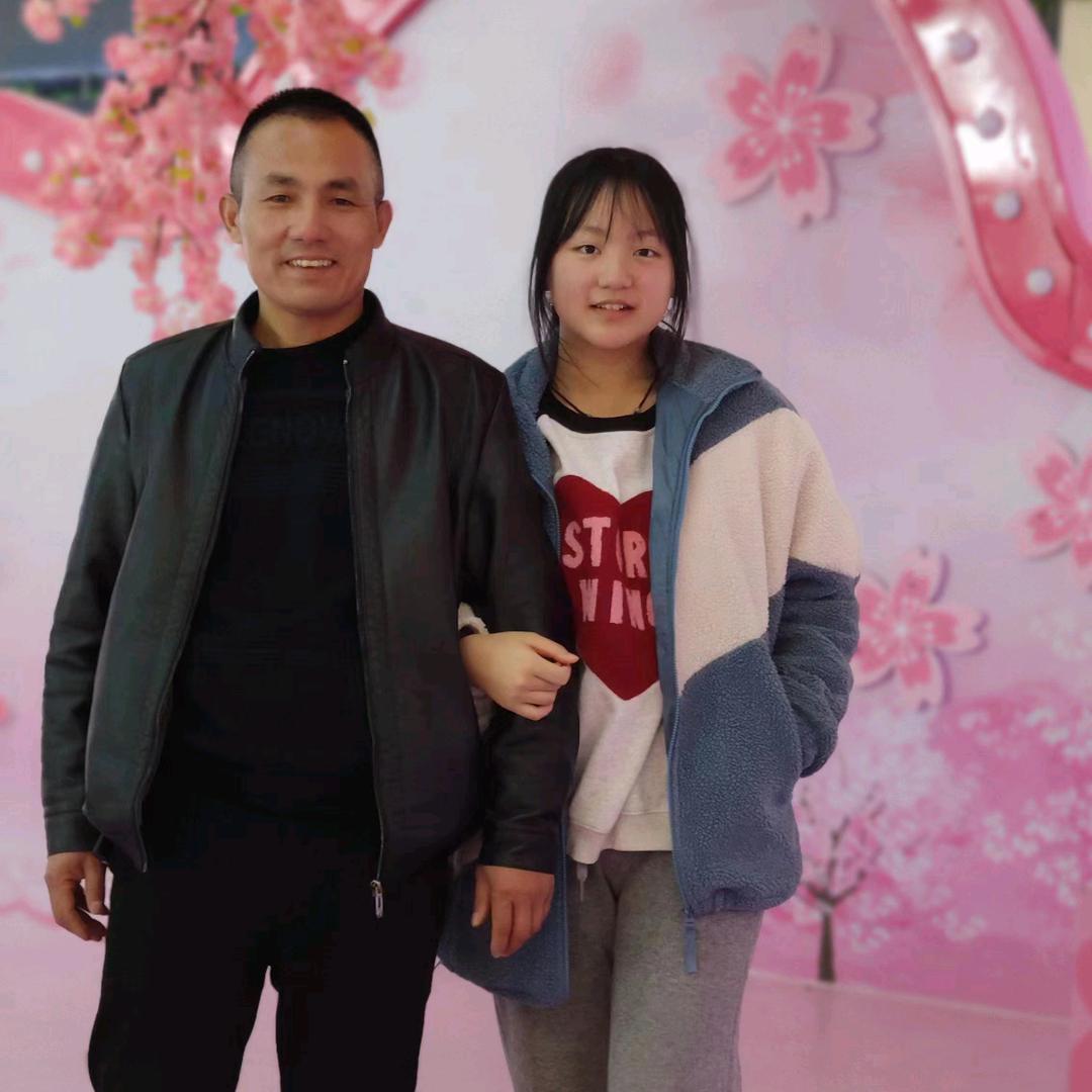 自力更生，努力拼搏！