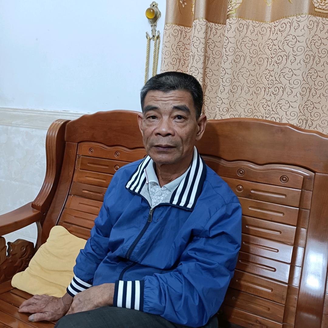 入翁秋生