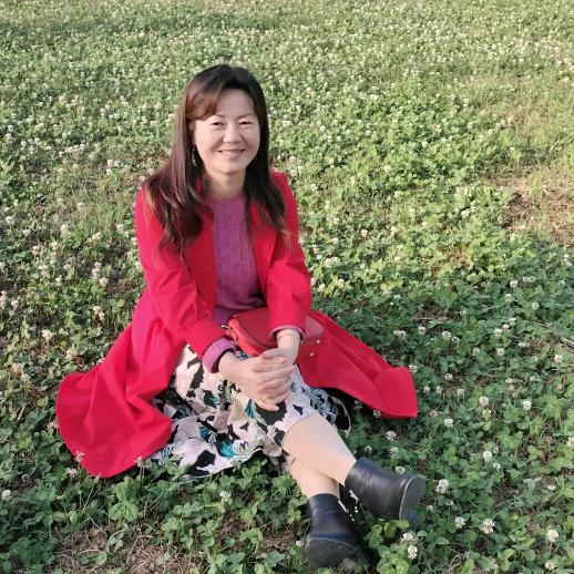 开心的潘姐