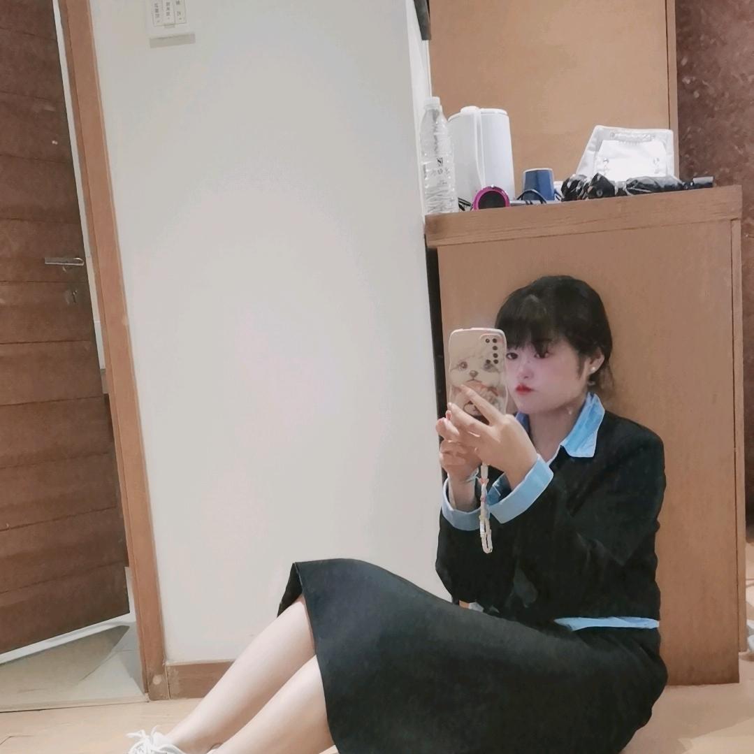 爱吃螺蛳粉的小郭💟