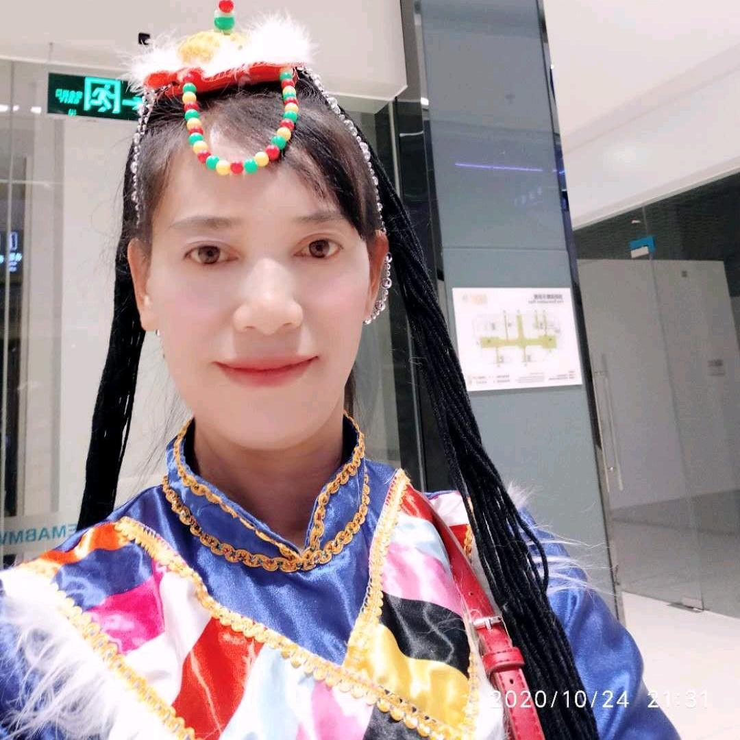 林子爱跳舞