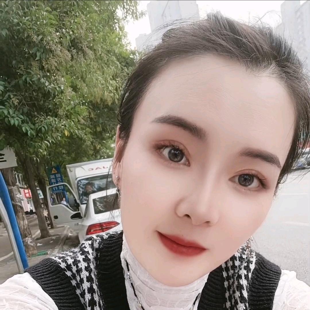 LU俊俊