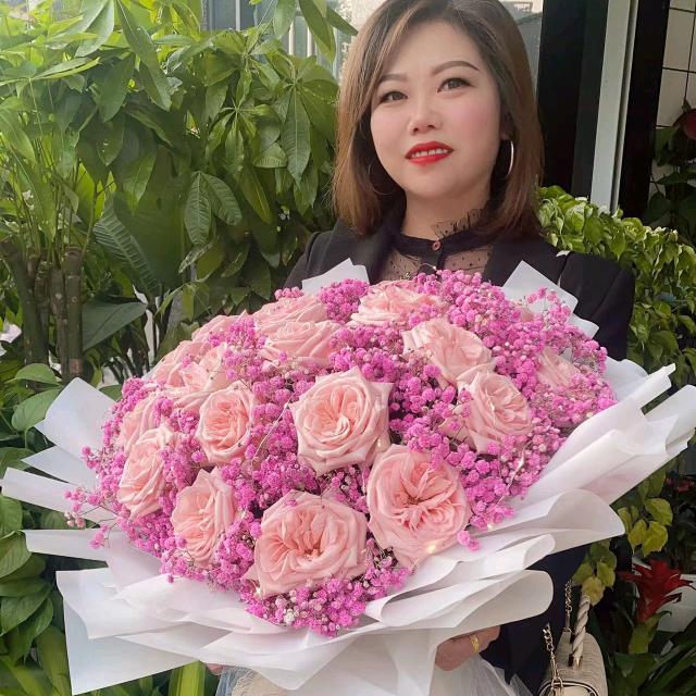 杨玉琼
