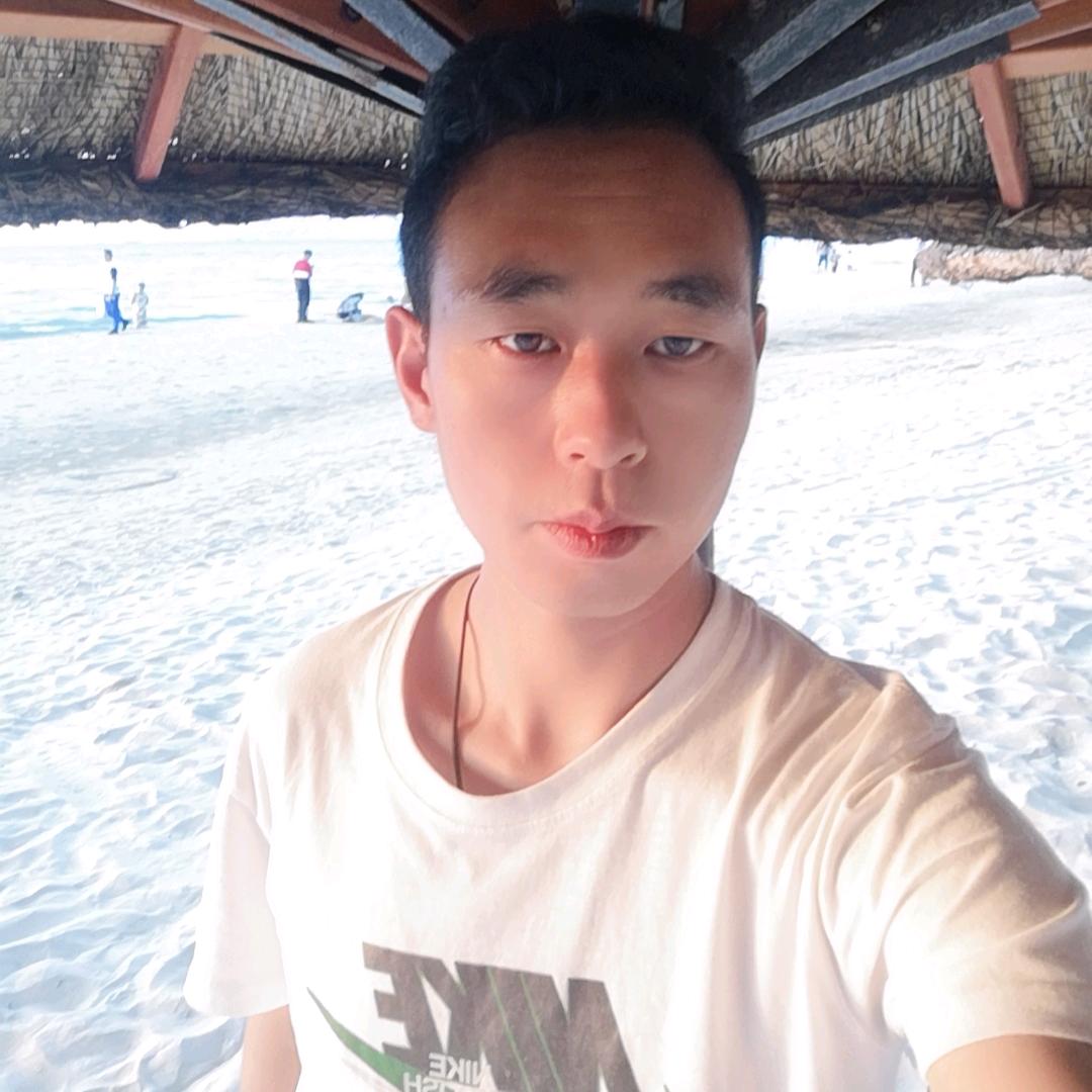 小番茄自助火锅运营总部