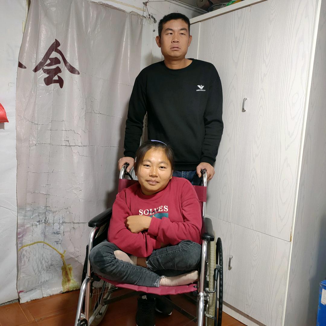 张静夫妇日常生活