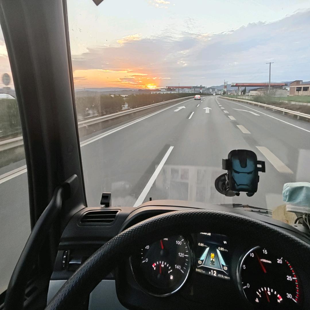 @   用轮胎量地球