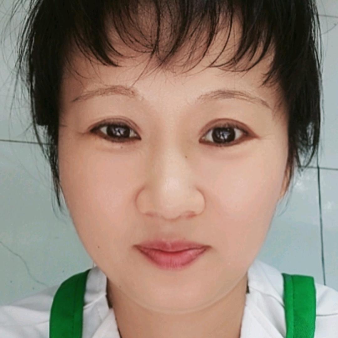 小英（晚上十点二十开播）