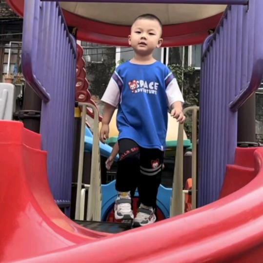 西塞山区天羽休闲娱乐馆