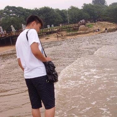 伯