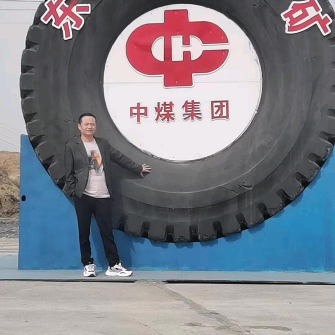 专业生产鱼尾螺栓，成套16一24.