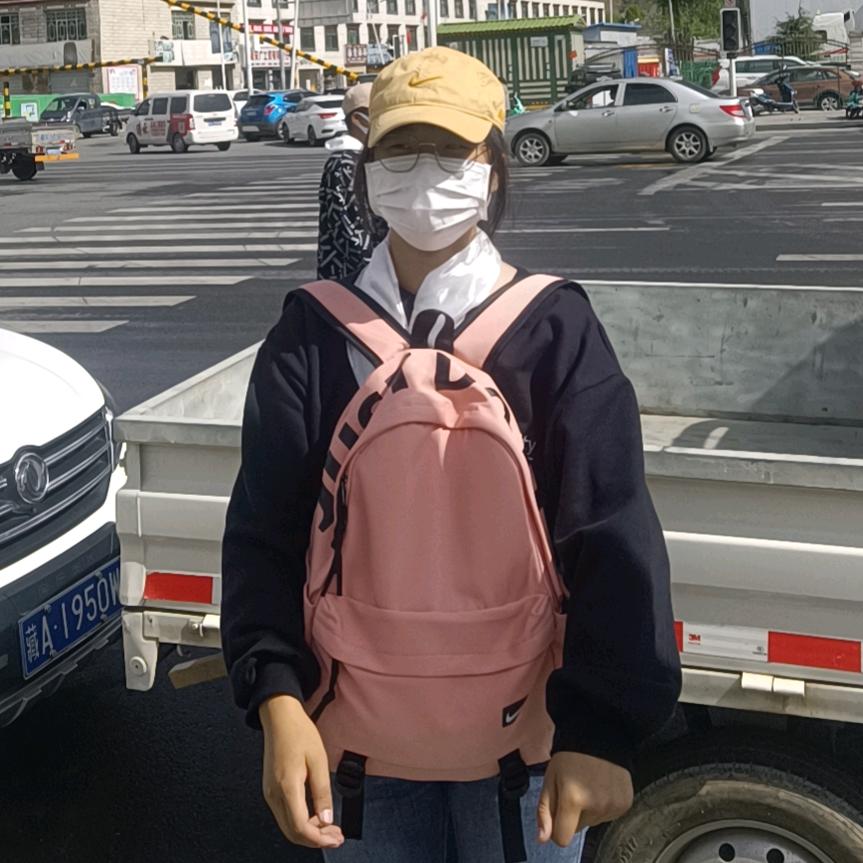 用户8695690858302熊世文