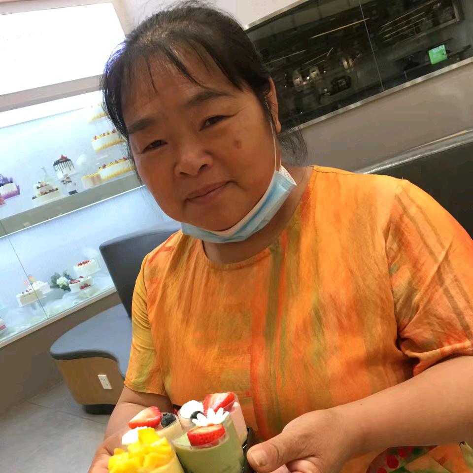 关怀备至的长姐头像