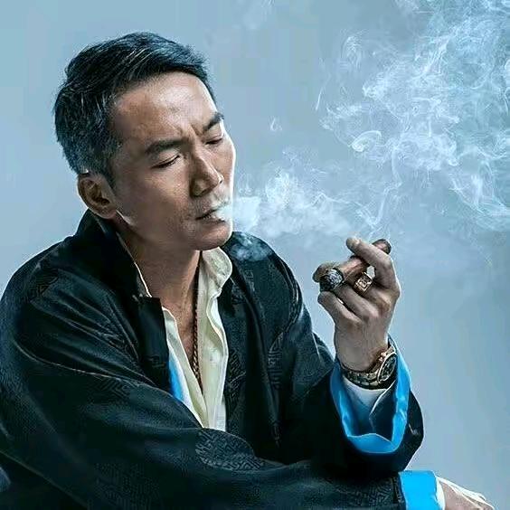 桑，哥，