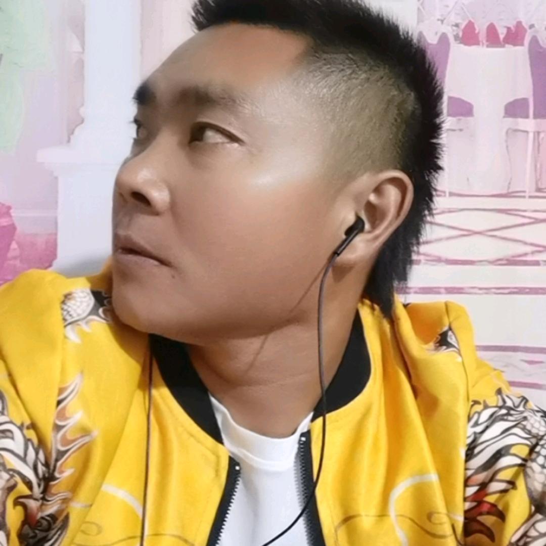 小四哥👄单身命