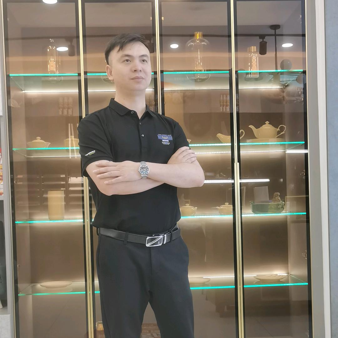 罗斌