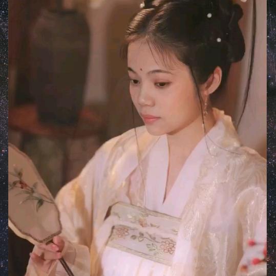 大眼妹