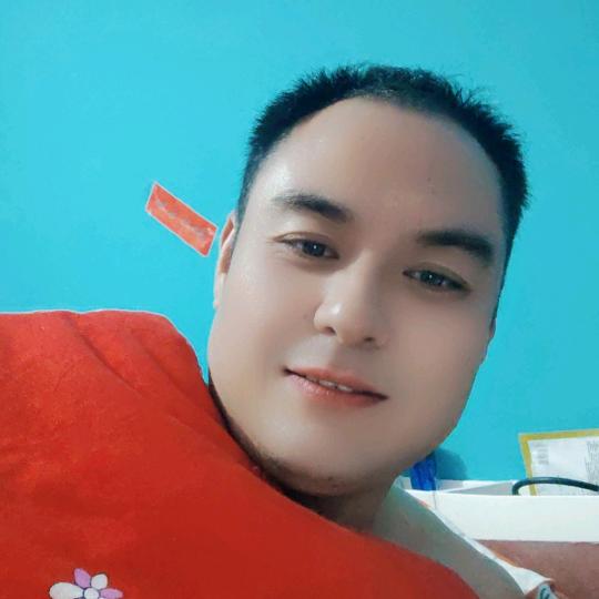 百善孝为先做泥塑佛像