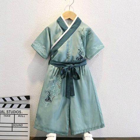 梓馨童装个体店