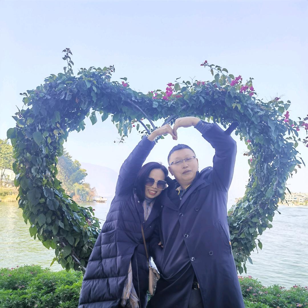 百硕塑胶电子科技